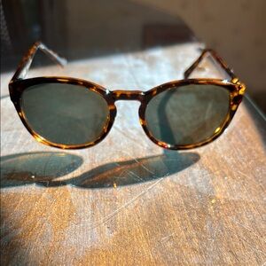 J crew Tortoise Shell round Sunglasses